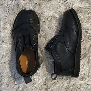 TOMS shoes